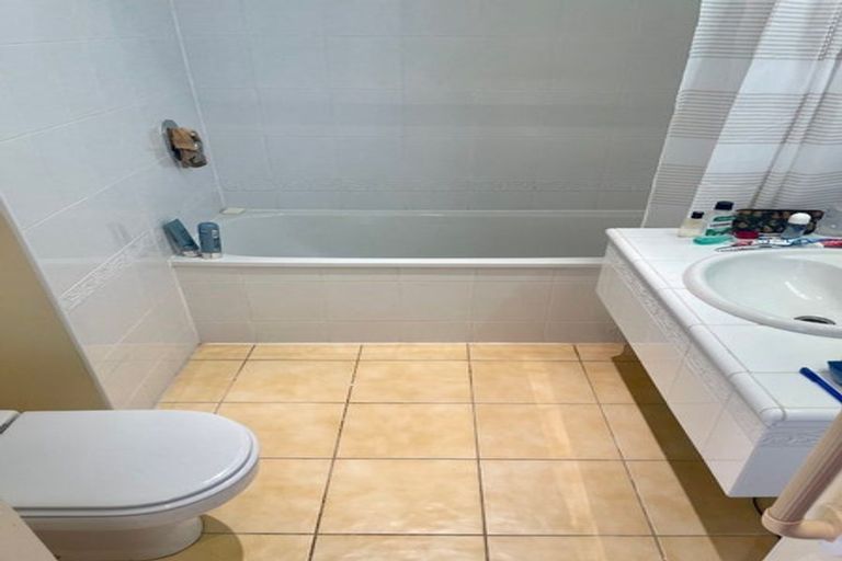 Photo of property in 58/45 Stanley Road, Stanley Point, Auckland, 0624