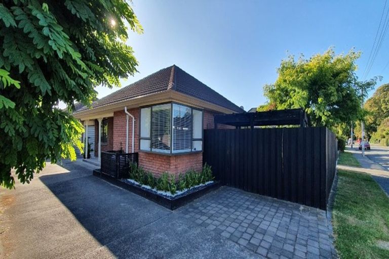 Photo of property in 1/68 Abberley Crescent, St Albans, Christchurch, 8014