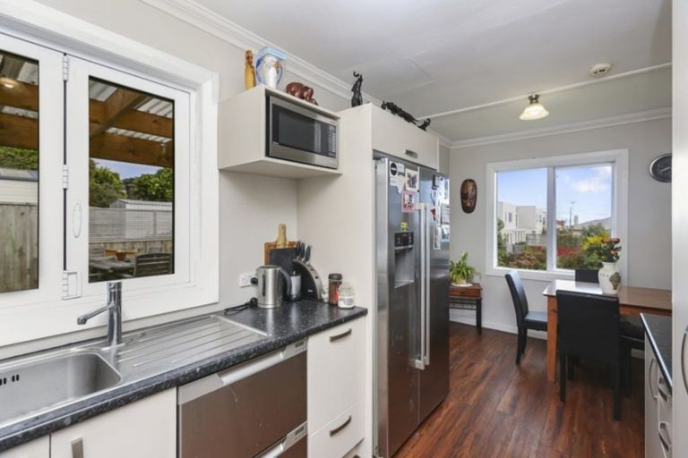 Photo of property in 157 Molesworth Street, New Plymouth, 4312