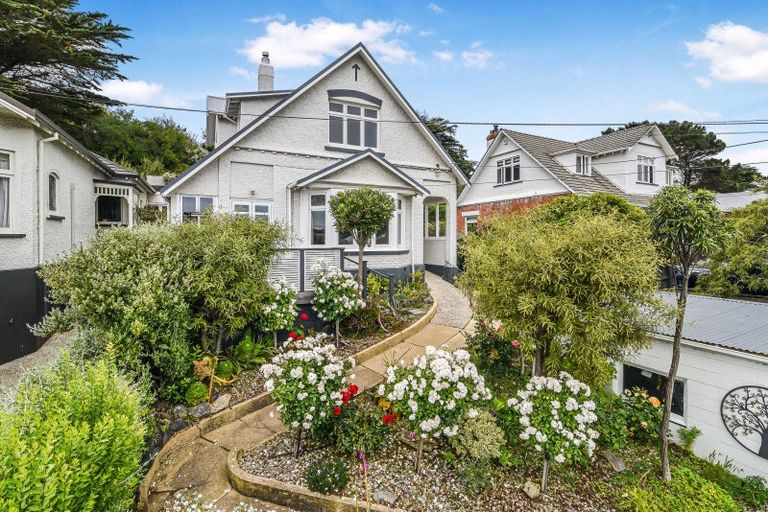 Photo of property in 155 Victoria Road, Saint Clair, Dunedin, 9012