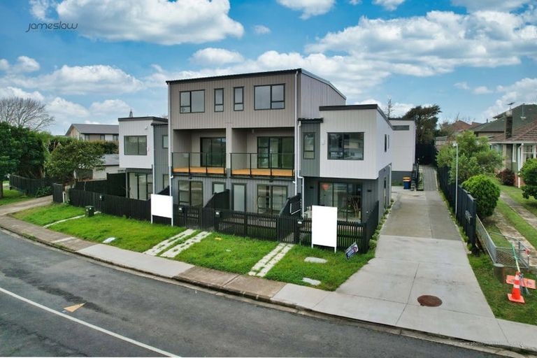 Photo of property in 4/67 Kervil Avenue, Te Atatu Peninsula, Auckland, 0610