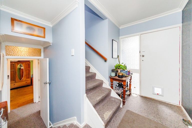 Photo of property in 11 Catlins Crescent, Milson, Palmerston North, 4414