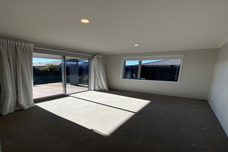 Photo of property in 45 Prestons Park Drive, Marshland, Christchurch, 8083