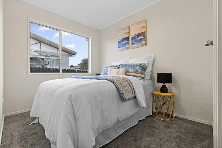 Photo of property in 1/27 Dillon Crescent, Clover Park, Auckland, 2019