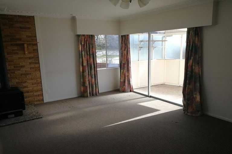 Photo of property in 62 Edgewater Drive, Pakuranga, Auckland, 2010