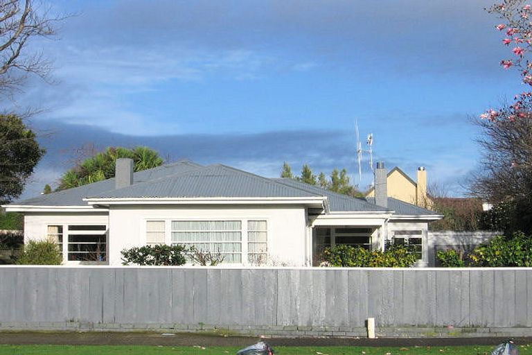 Photo of property in 262 Victoria Avenue, Hokowhitu, Palmerston North, 4410