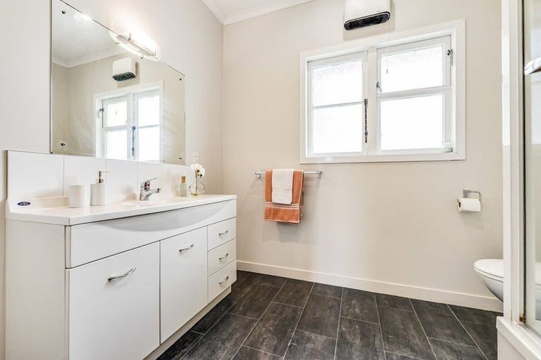 Photo of property in 5 Winter Street, Fairfield, Hamilton, 3214