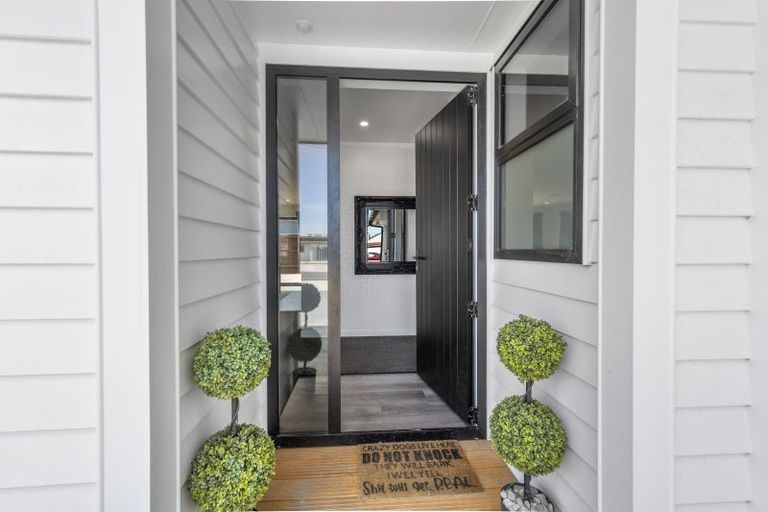 Photo of property in 66 Warwick Road, Stratford, 4332