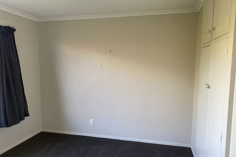 Photo of property in 1/98a Lake Terrace Road, Burwood, Christchurch, 8061