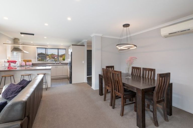 Photo of property in 31a Mataroa Place, Parklands, Christchurch, 8083