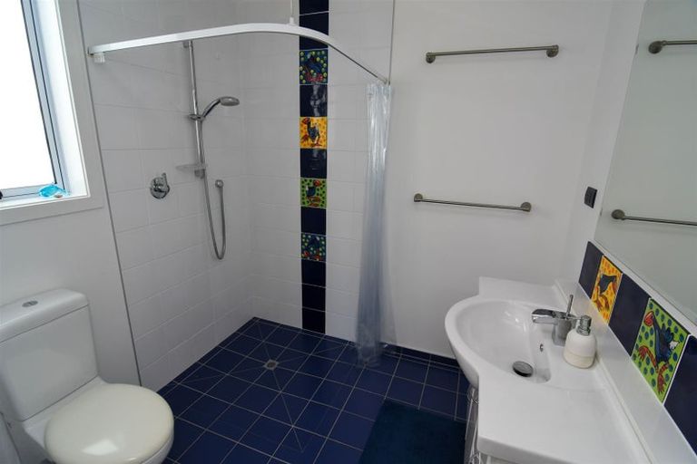 Photo of property in 25 Admiralty Place, Waikawa, Picton, 7220