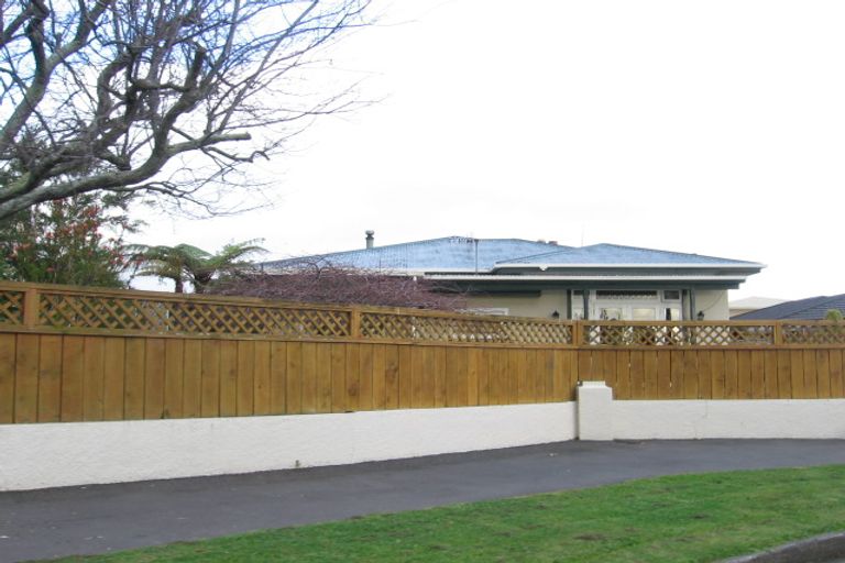 Photo of property in 5 Marama Crescent, Palmerston North, 4414
