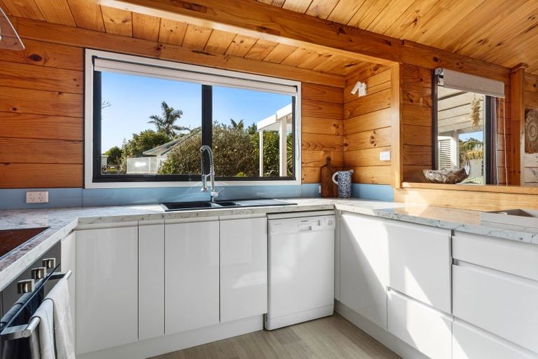 Photo of property in 129 Harbour Road, Ohope, 3121