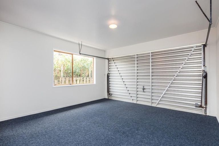 Photo of property in 3 Serrita Avenue, Sunnyhills, Auckland, 2010