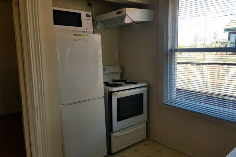 Photo of property in 2/21 Redruth Avenue, Spreydon, Christchurch, 8024