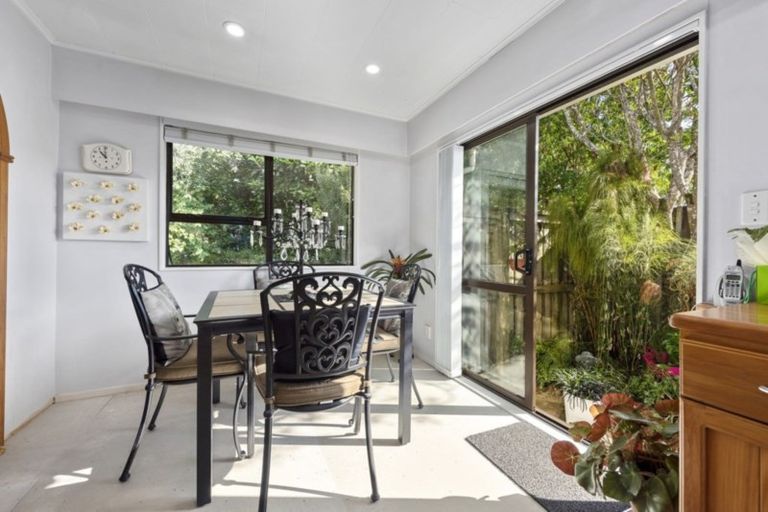 Photo of property in 12 Indiana Grove, Totara Park, Upper Hutt, 5018