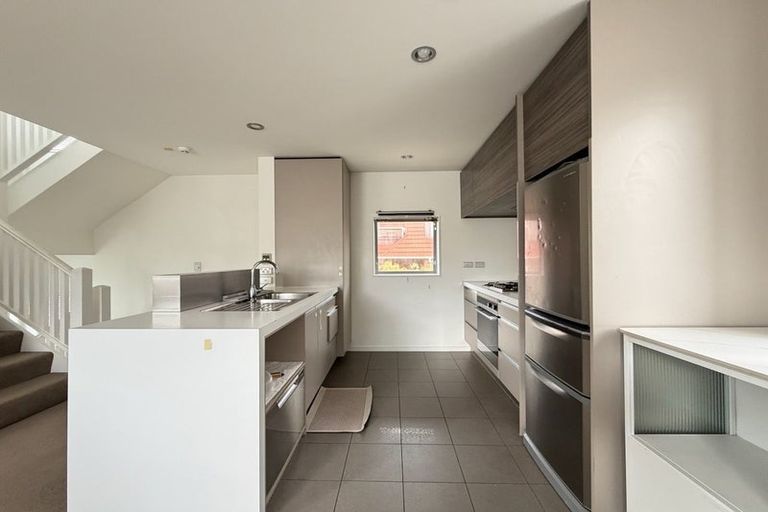 Photo of property in 3/12 Agra Crescent, Khandallah, Wellington, 6035