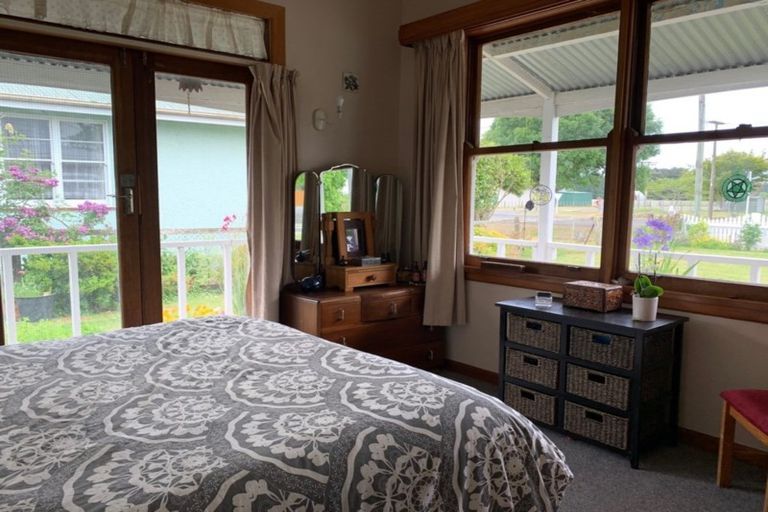 Photo of property in 47 Charlotte Street, Takapau, 4203
