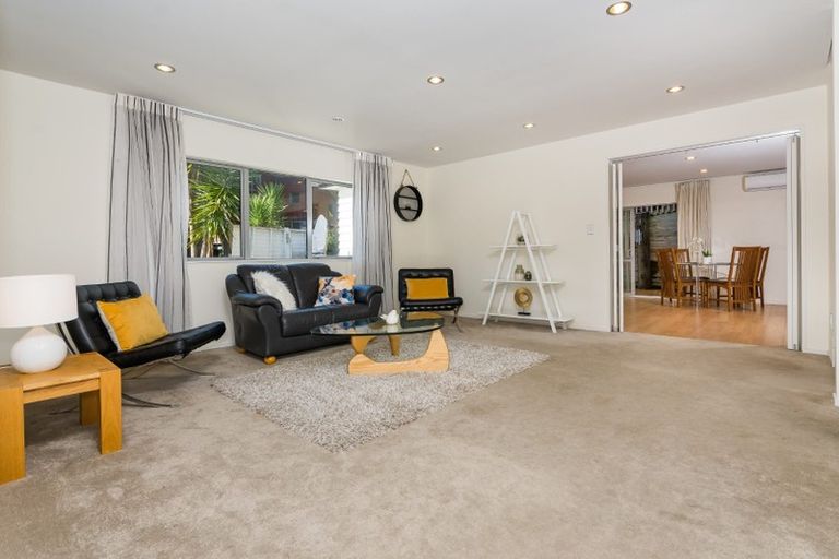 Photo of property in 76b Glamorgan Drive, Torbay, Auckland, 0630