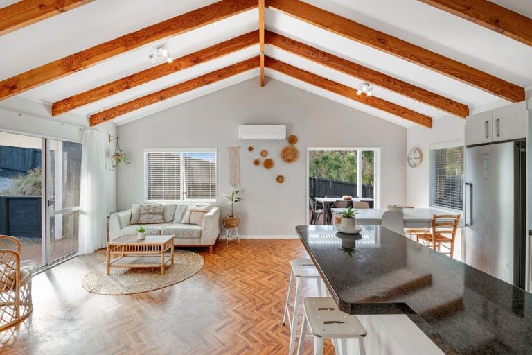 Photo of property in 29 Shadon Place, Stanmore Bay, Whangaparaoa, 0932