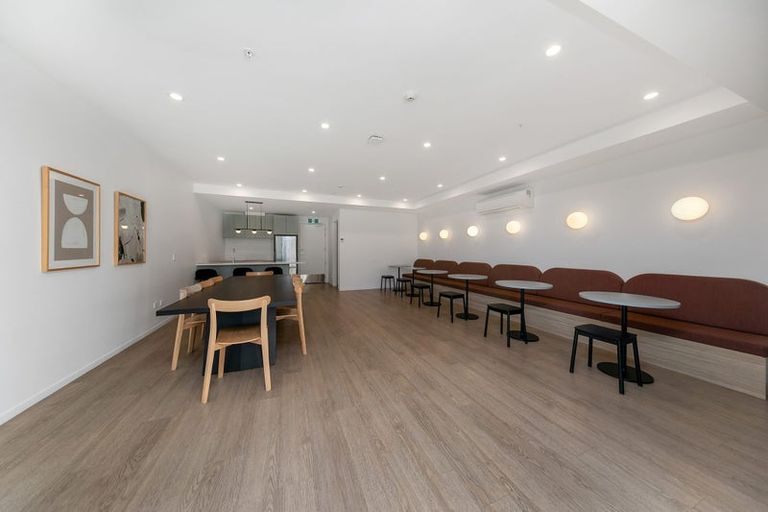 Photo of property in 1817a Great North Road, Avondale, Auckland, 1026