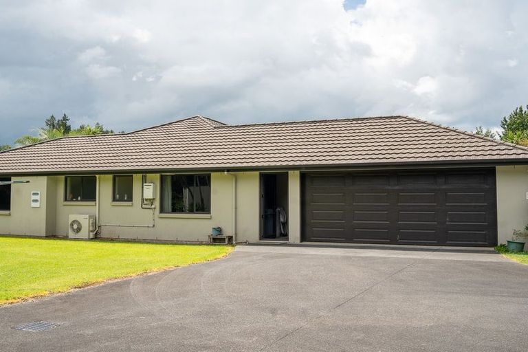 Photo of property in 4 Kotare Heights, Kerikeri, 0230