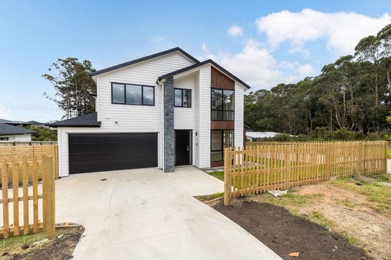 Photo of property in 5 Endurance Rise, Orewa, 0931