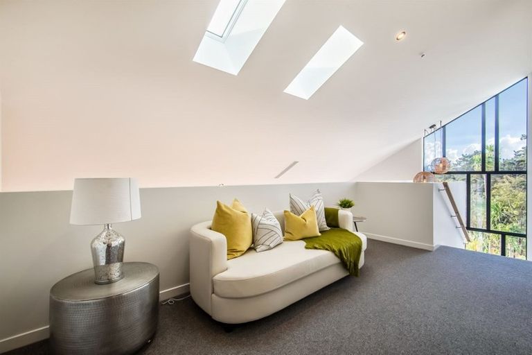 Photo of property in 34 Nevill Road, Hobsonville, Auckland, 0616