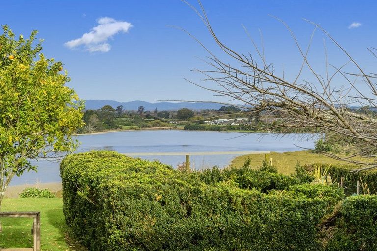 Photo of property in 37 Bert Wall Drive, Omokoroa, 3114