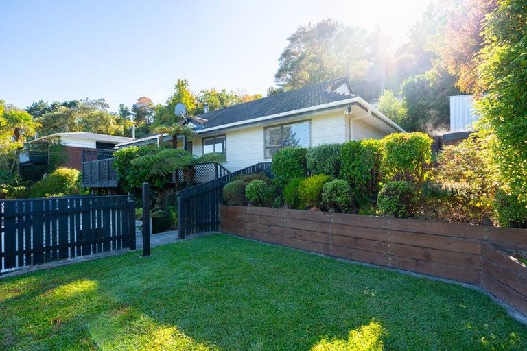 Photo of property in 35 Kairimu Street, Stokes Valley, Lower Hutt, 5019