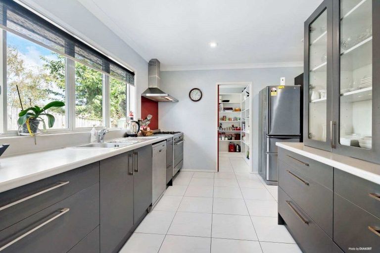 Photo of property in 7 Jomard Terrace, Northcross, Auckland, 0632