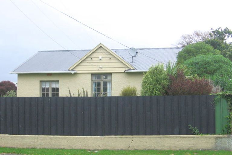 Photo of property in 11 Mason Street, Moera, Lower Hutt, 5010