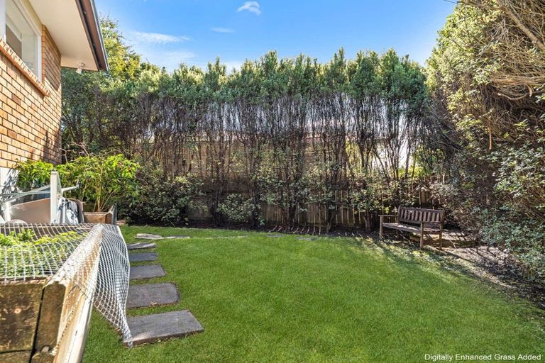 Photo of property in 15 Cabeleigh Drive, Helensville, 0800