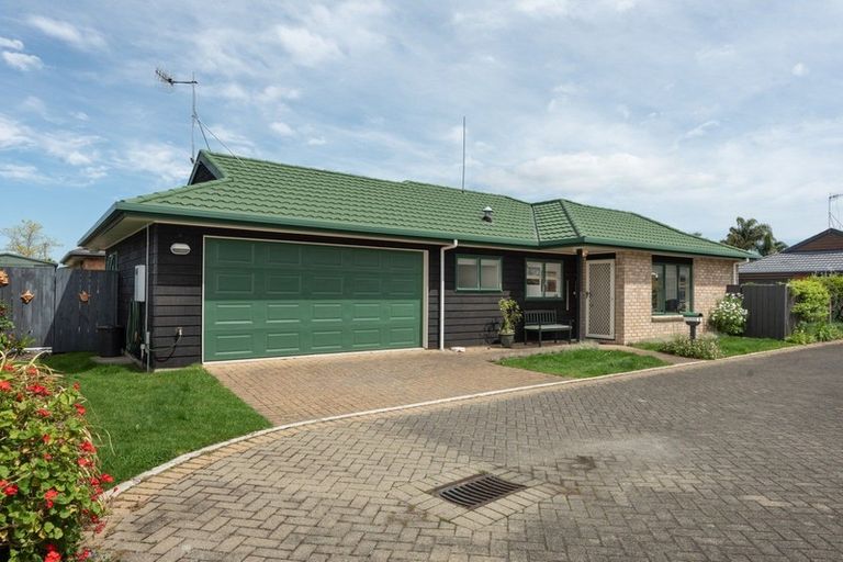 Photo of property in 9 Moffat Way, Bethlehem, Tauranga, 3110