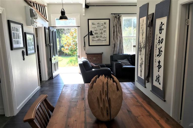 Photo of property in 9 Grammar Street, Kimbolton, 4777