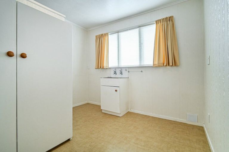 Photo of property in 2 Rakau Street, Havelock North, 4130