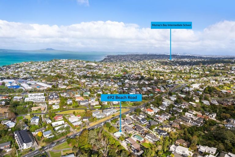 Photo of property in 692 Beach Road, Browns Bay, Auckland, 0630