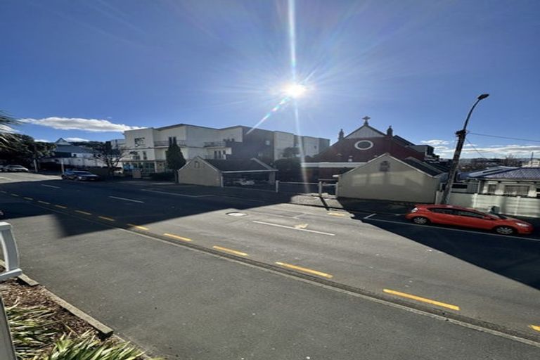 Photo of property in Qba Apartments, 1q/51 Webb Street, Mount Cook, Wellington, 6011