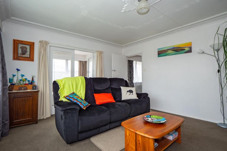 Photo of property in 39 Main Road, Pleasant Point, 7903