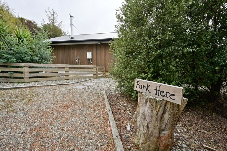 Photo of property in 28 Grove Avenue, Weston, Oamaru, 9401