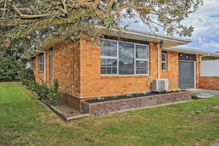 Photo of property in 154/3 Te Mata Road, Havelock North, 4130