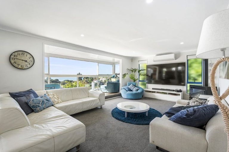 Photo of property in 1015b Beach Road, Torbay, Auckland, 0630
