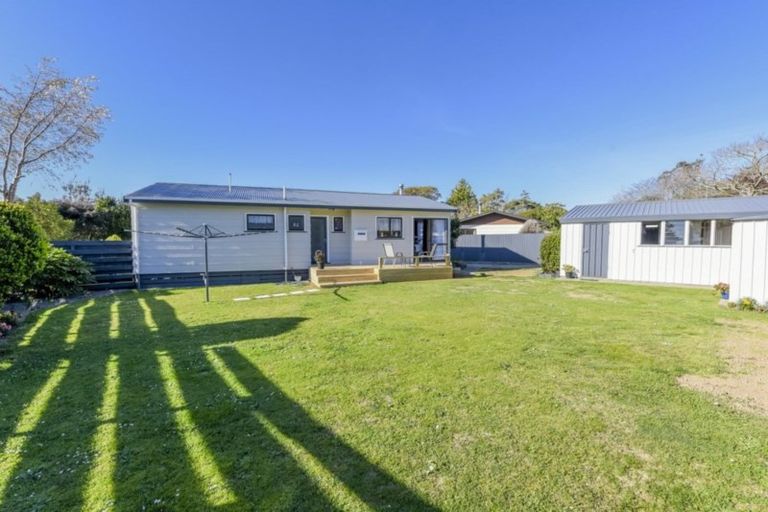 Photo of property in 4 Kirkcaldie Grove, Levin, 5510