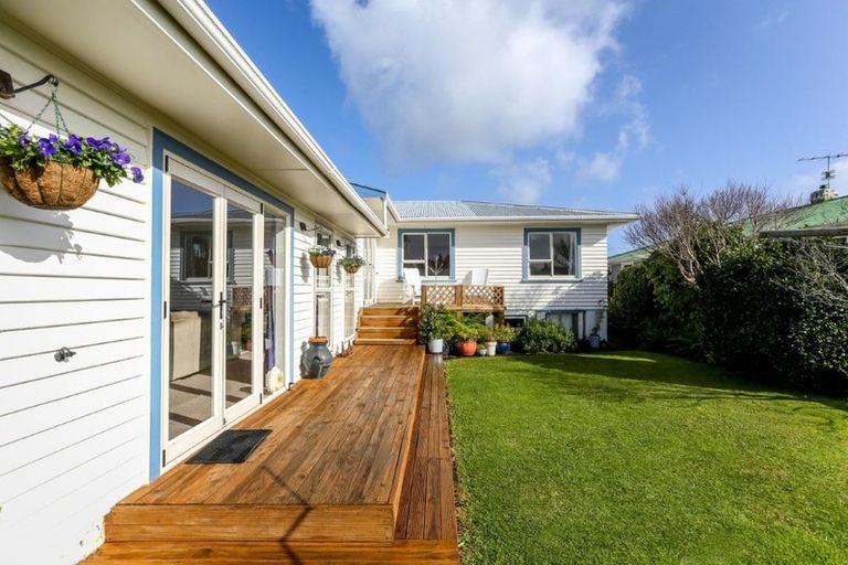 Photo of property in 167 Brooklands Road, Vogeltown, New Plymouth, 4310
