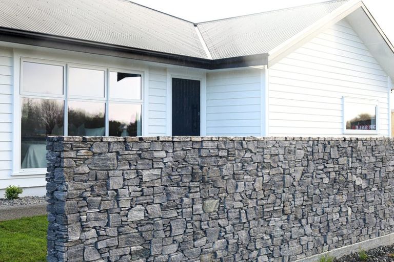 Photo of property in 3 Mangatainoka Lane, Awapuni, Palmerston North, 4412