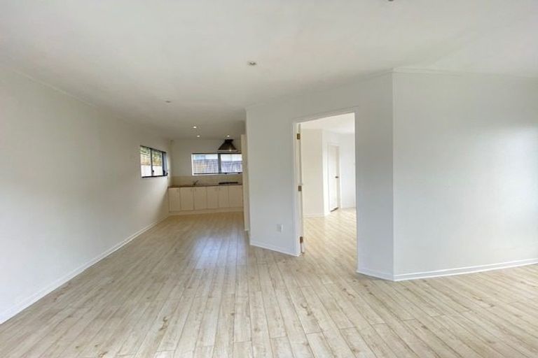 Photo of property in 145 Millhouse Drive, Golflands, Auckland, 2013
