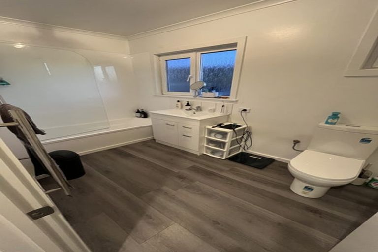 Photo of property in 59 Pacific Road, North New Brighton, Christchurch, 8083