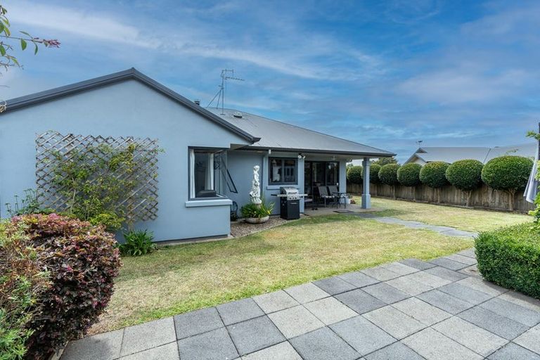 Photo of property in 43a Cairns Crescent, Rototuna, Hamilton, 3210