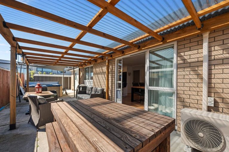 Photo of property in 5 Minerva Avenue, Helensville, 0800