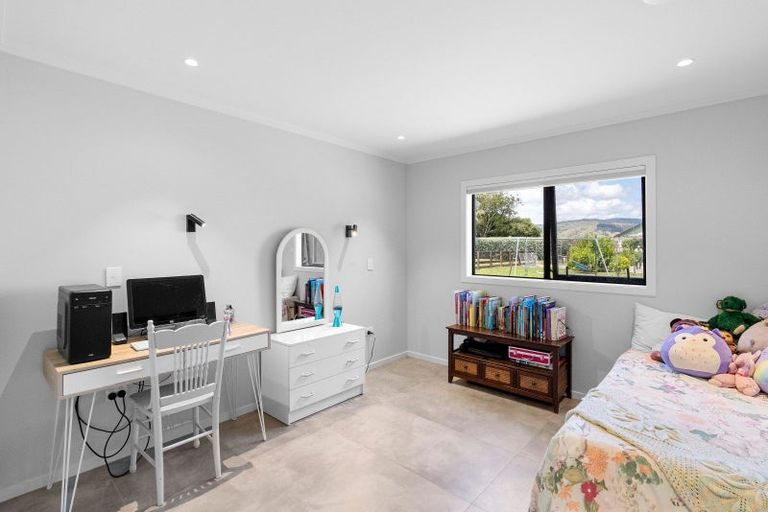 Photo of property in 324 Kimberley Road, Levin, 5571